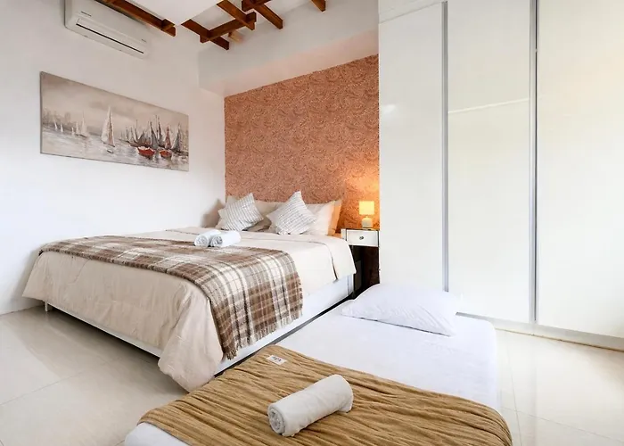 アパート Calyx Residences By P&j